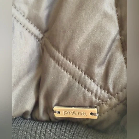 Prana Esla Charcoal Quilted Puffer Jacket *NEW WITH TAGS* - Picture 8 of 16